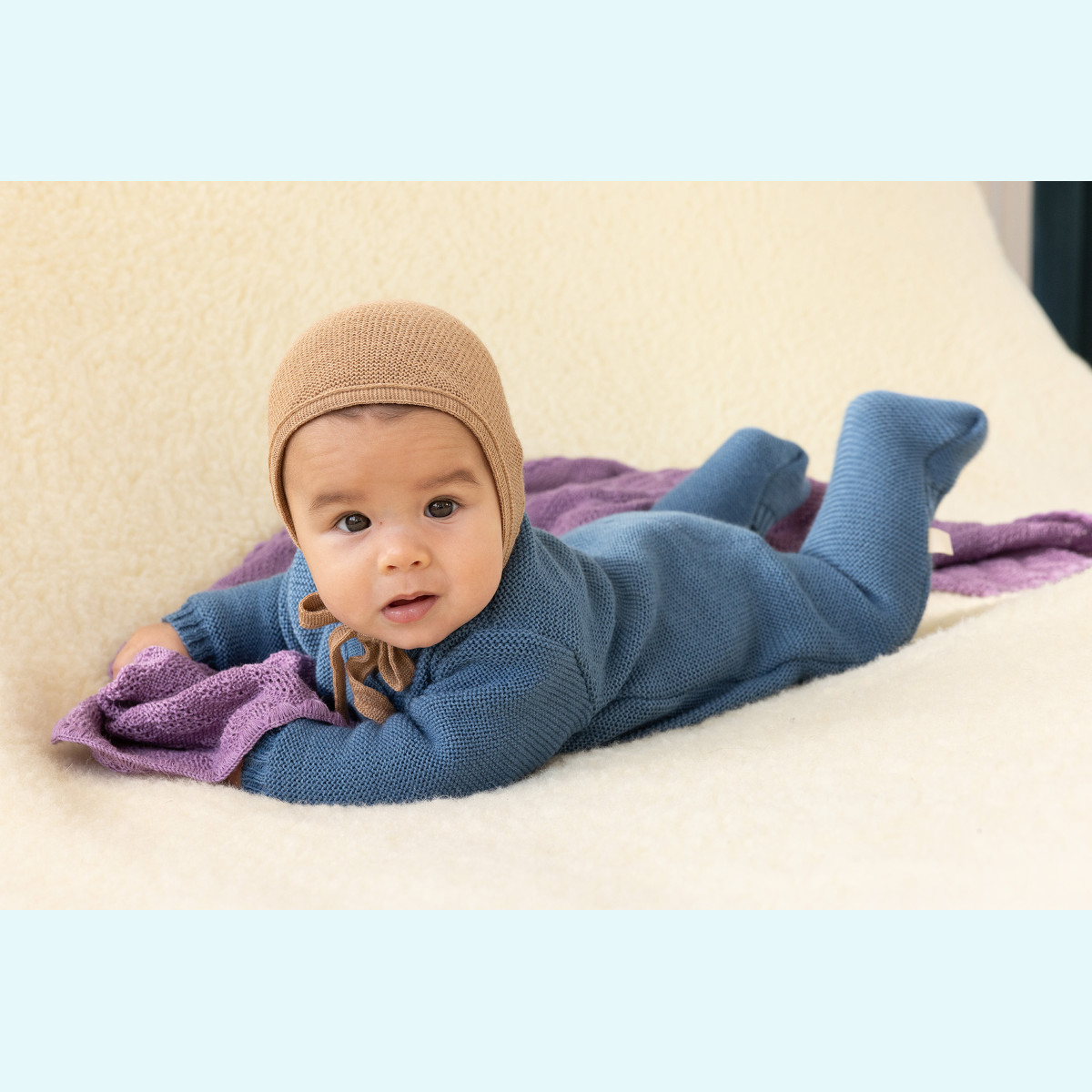 Süßer muckeliger disana Baby indoor Strick-Overall/Wollanzug/Schlafanzug aus BIO merino Schurwolle für Winter Tage & Nächte GOTS