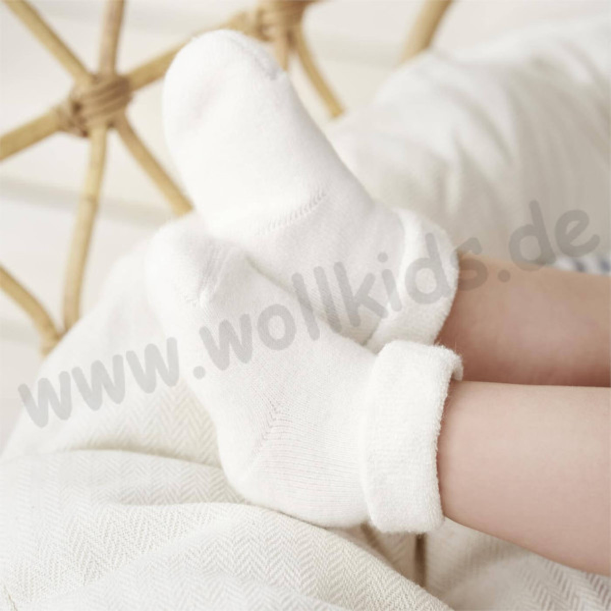 Kuschelweiche Baby Frottee-Plüschsocken aus reiner BIO Baumwolle 2er Pack von Livingcrafts
